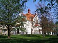 Čeština: Kostel svatého Václava v Horních Beřkovicích. English: St. Wenceslaus Church in Horní Beřkovice.