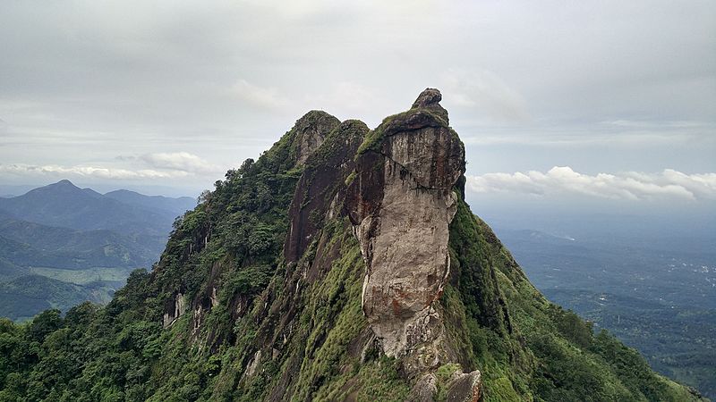 File:Illikkal Kallu, Kottayam, Kerala.jpg