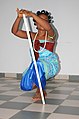 Jeune Femme dansant sur une musique traditionnelle du Bénin 32