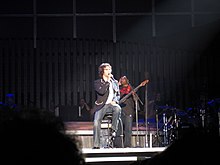 Josh Groban in concert at Atlantic City's Boardwalk Hall in 2007 Josh Groban in a concert.jpg