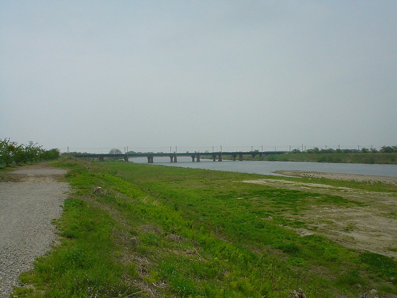 File:Kaji River Niigata Japan.jpg