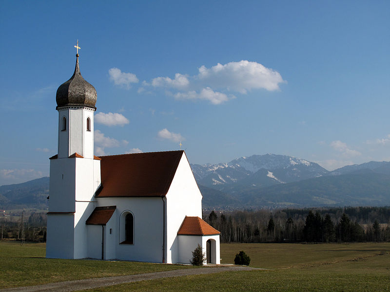 File:Kirche Stankt Johannisrain bei Penzberg 4.jpg
