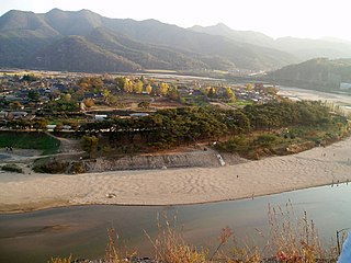 <span class="mw-page-title-main">Hahoe Folk Village</span> UNESCO World Heritage Site in South Korea