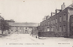 HETOMESNIL - L'Ancienne Ferme-École