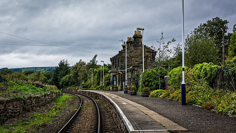 File:Lealholm Station (geograph 5138732).jpg