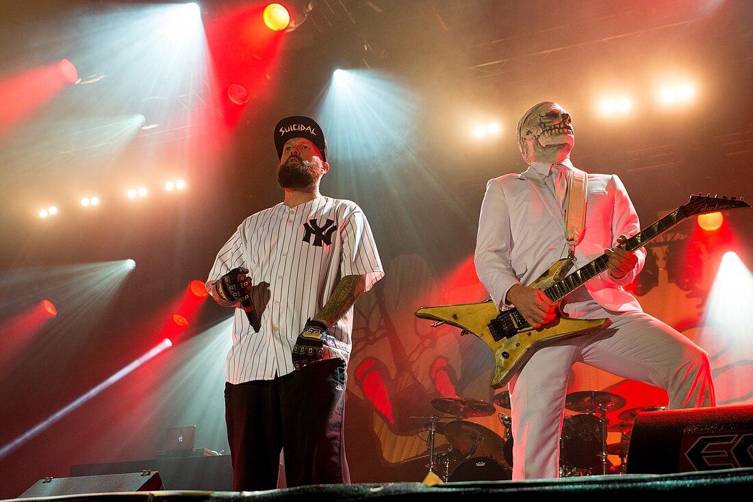 File:Limp Bizkit – Reload Festival 2016 36.jpg