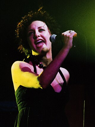 <span class="mw-page-title-main">Lorraine McIntosh</span> Scottish singer