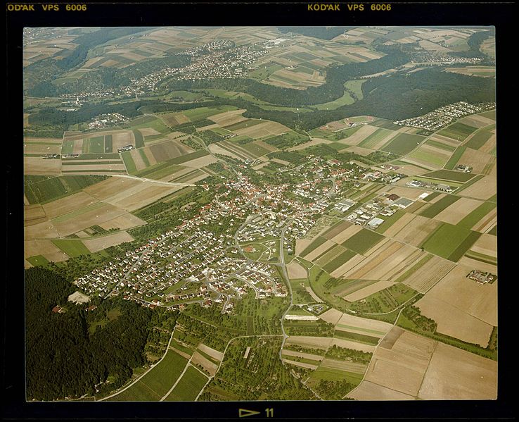 File:Luftbildarchiv Erich Merkler - Affalterbach - 1985 - N 1-96 T 1 Nr. 514.jpg