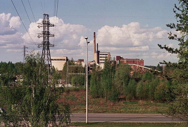 File:M-real factory in Lielahti May2010 001.jpg