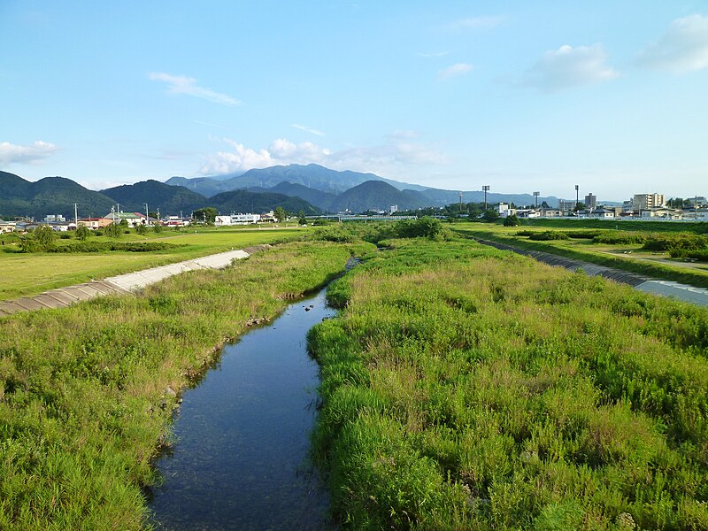 File:Mamigasaki river from Futakuchi-bridge (Upper).jpg