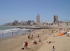 Mar del Plata beach.jpg