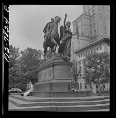 New York. Statue of General Sherman at 59th Street