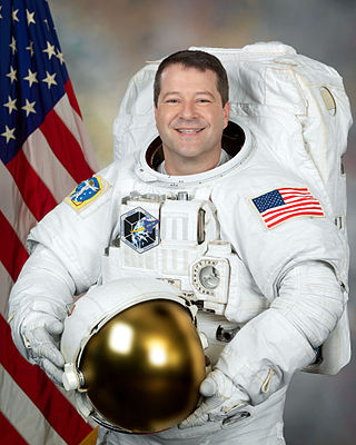 <span class="mw-page-title-main">Nicholas Patrick</span> British-American engineer and former NASA astronaut