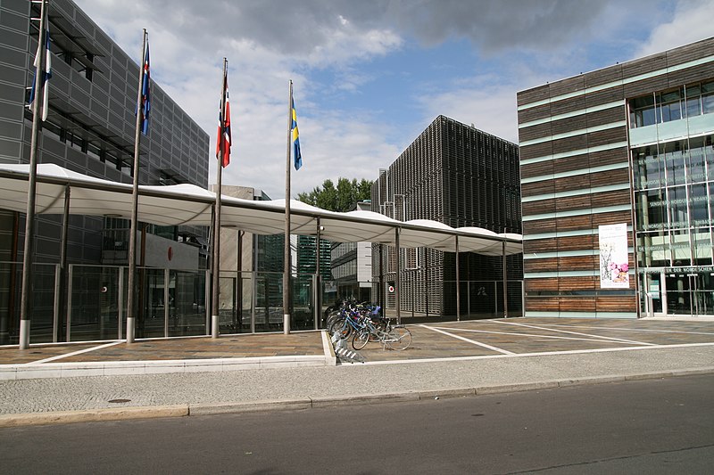 File:Nordic embassies Berlin (July 2008) 4.jpg