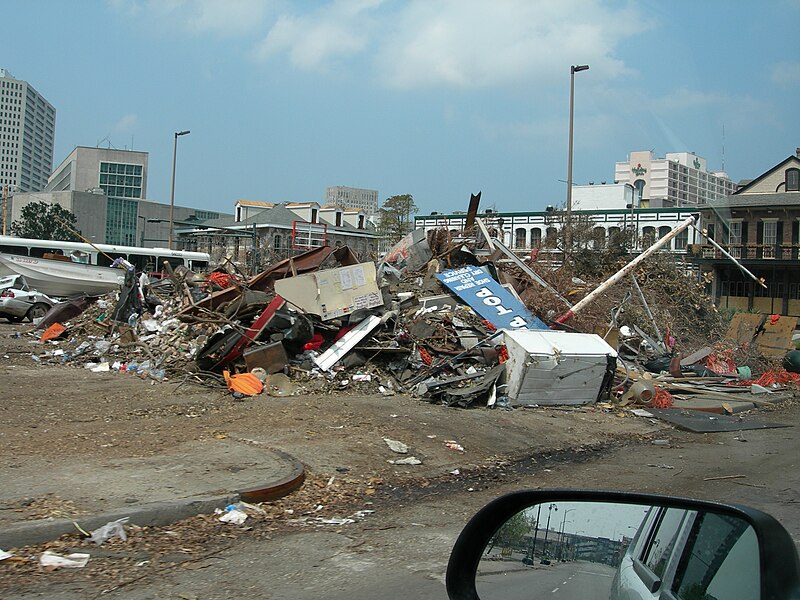 File:O'Keffe and Poydras after Katrina.jpg