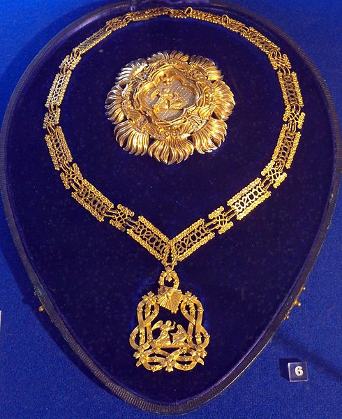 File:Order of the Most Holy Annunciation collar badge star (Italy 1920-1940) - Tallinn Museum of Orders.jpg