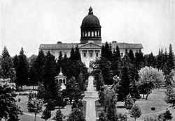 Oregon Capitol.jpg