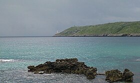 Veduta dell'omonimo promontorio sulla costa italiana dello Stretto d'Otranto nella primavera del 2014