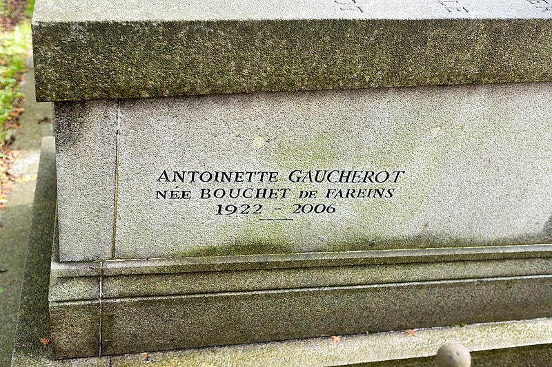 File:Père-Lachaise - Division 95 - Gaucherot-Morelle 04.jpg