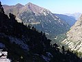 Bony Blanc i Cometa de la Qüestió vistos des del camí de l'Estany llong a Dellui.