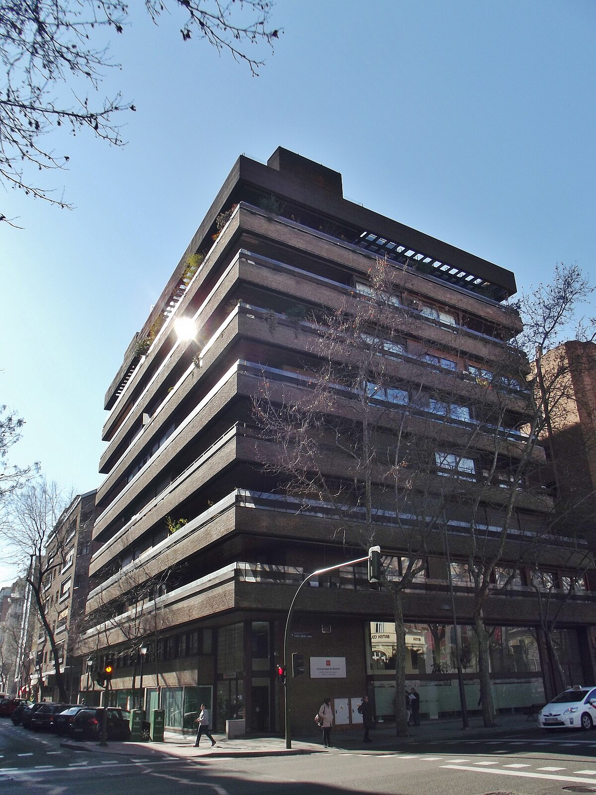 Paseo del General Martínez Campos 34 housing, Madrid - Wikidata