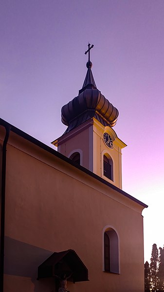 File:Pfarrkirche Senning.jpg