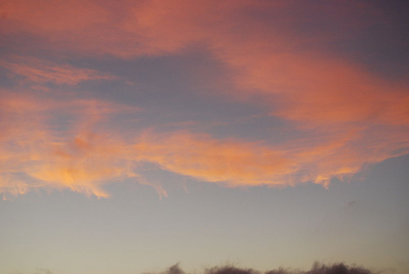 File:Pink cloud, deep blue sky, pale horizon (6848831118).jpg