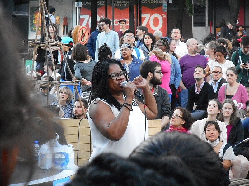 File:Place Emilie-Gamelin 22.jpg