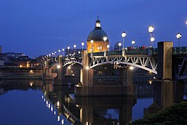 Le pont Saint-Pierre la nuit