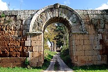 Porta di Giove a Falerii Novi