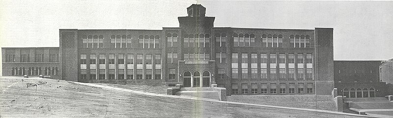 File:Pottsville High School after completion of construction in 1933.jpg