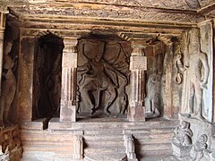 En el interior del templo de la cueva Ravana Phadi