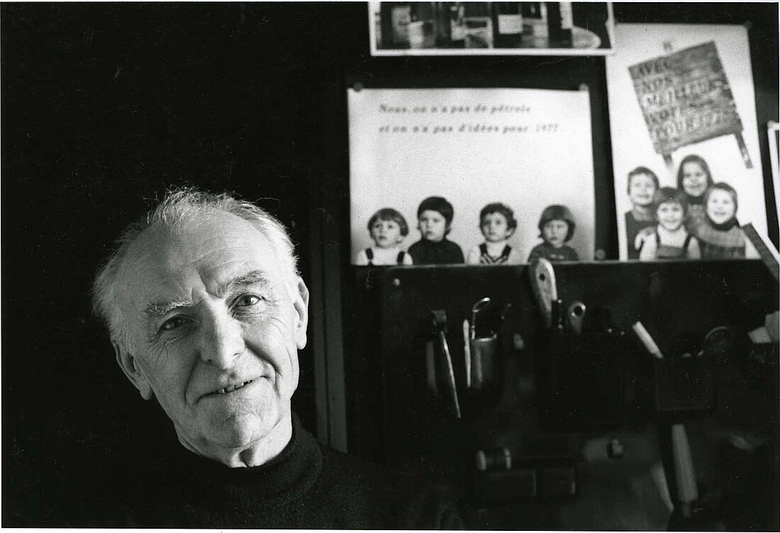 File:Robert Doisneau photographed by Bracha L. Ettinger in his studio in Montrouge, 1992.jpg