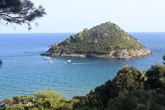 Rock formations in Argentario, Tuscany, Italy