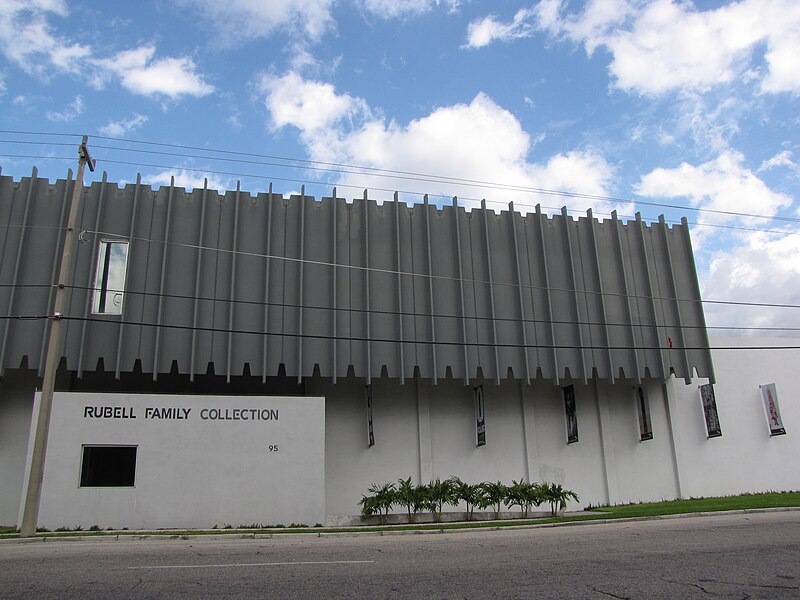 File:Rubell Family Collection, Miami, January 2009.jpg