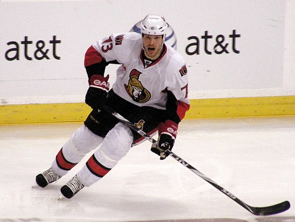 Ruutu playing for the Ottawa Senators