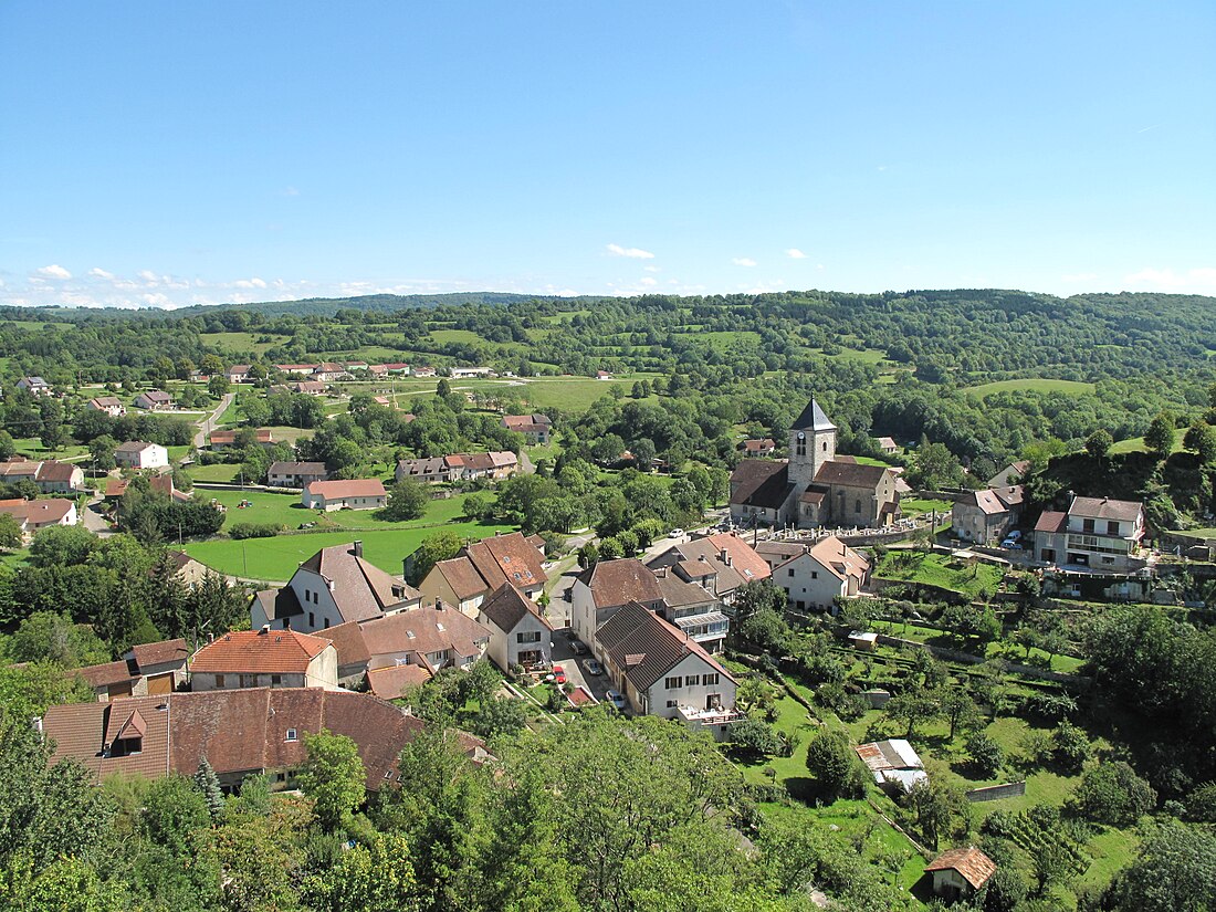 File:Saint-Laurent-la-Roche.jpg