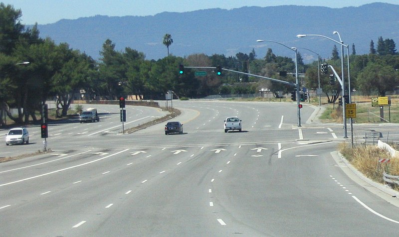 File:San Tomas Expressway.jpg