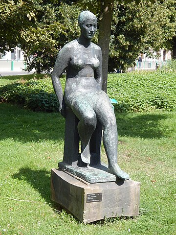 Soubor:Schwimmerin (Siegfried Krepp) 01.jpg – Wikipedie
