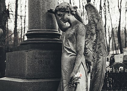 Sculpture of Vvedenskoye Cemetery (8).jpg