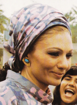 Farah Pahlavi wearing a printed silk draped turban in 1975 Shahbanu Farah Pahlavi, 1975.png