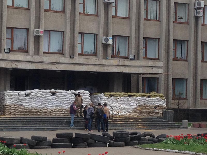 File:Sloviansk standoff - 18-20 April 2014 - 08.jpg