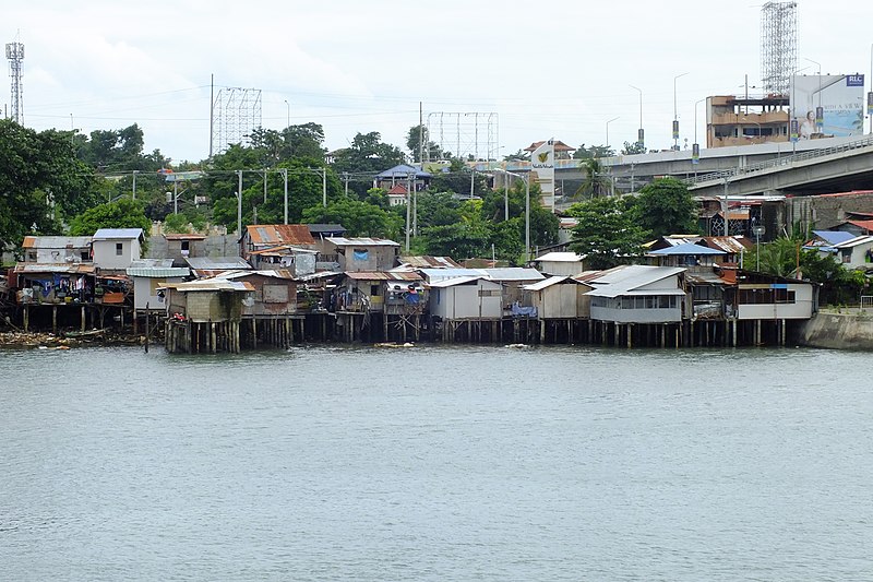 File:Slums of Lapu-Lapu City (02) (10-30-2022).jpg