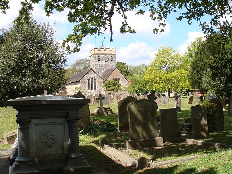 File:St Nicholas church, Charlwood (geograph 2274468).jpg