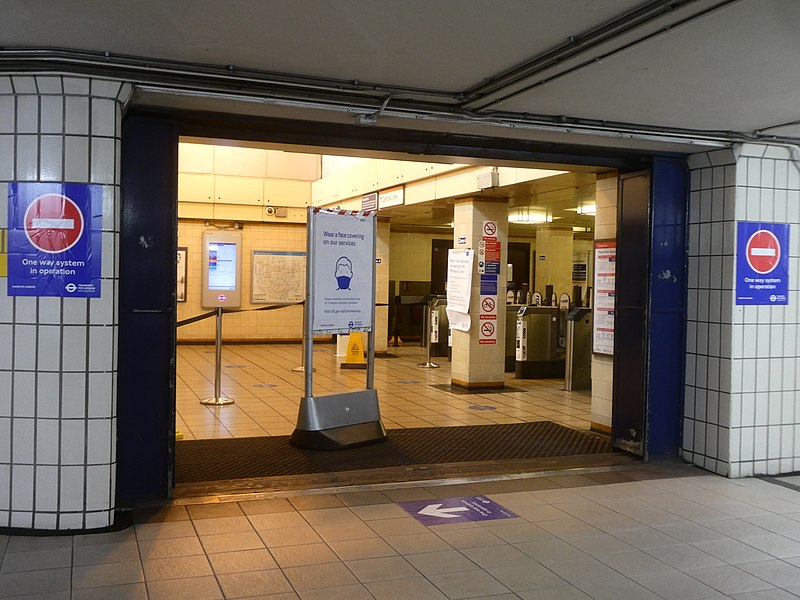 File:Station-One-Way-P1640632 (50011585928).jpg