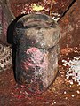 Stone lamp-3-beeman koil-karadiyur-yercaud-salem-India.jpg