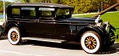 Stutz Vertical Eight AA Limousine 1927.jpg