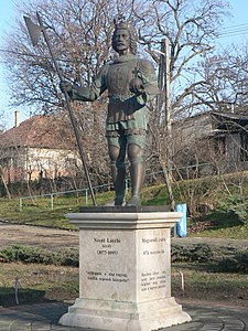 Statue of Saint Ladislaus made to memory of the Battle of Mogyoród in Mogyoród, Hungary (made by Lajos Józsa in 2001)
