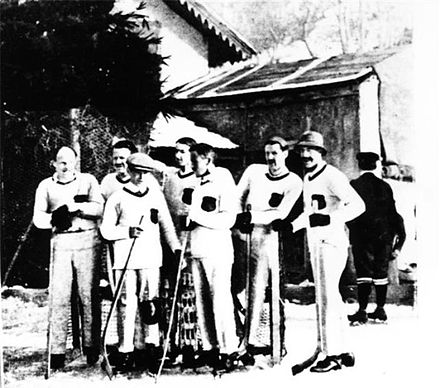 L'équipe de Grande-Bretagne, vainqueur du premier Championnat d'Europe en 1910.