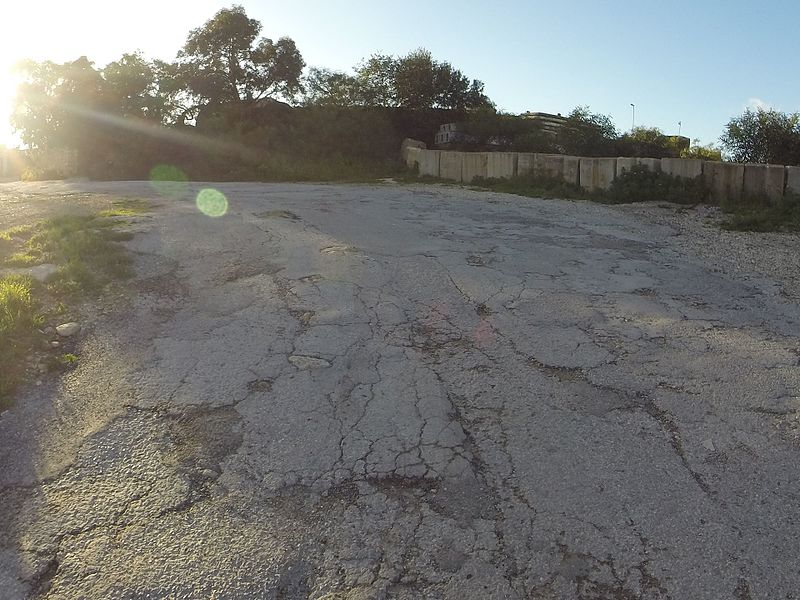 File:Triq Il-Brolli, Birżebbuġa, Malta - panoramio (11).jpg